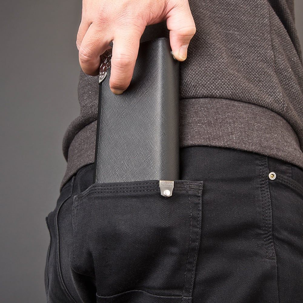 本革サフィアーノコーナーウォレット