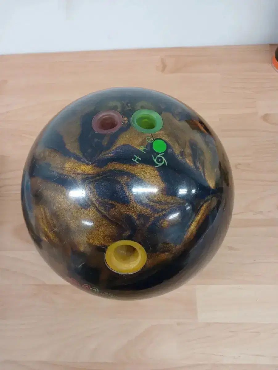 中古ボーリングボール 13p コアパワー - メルカリ