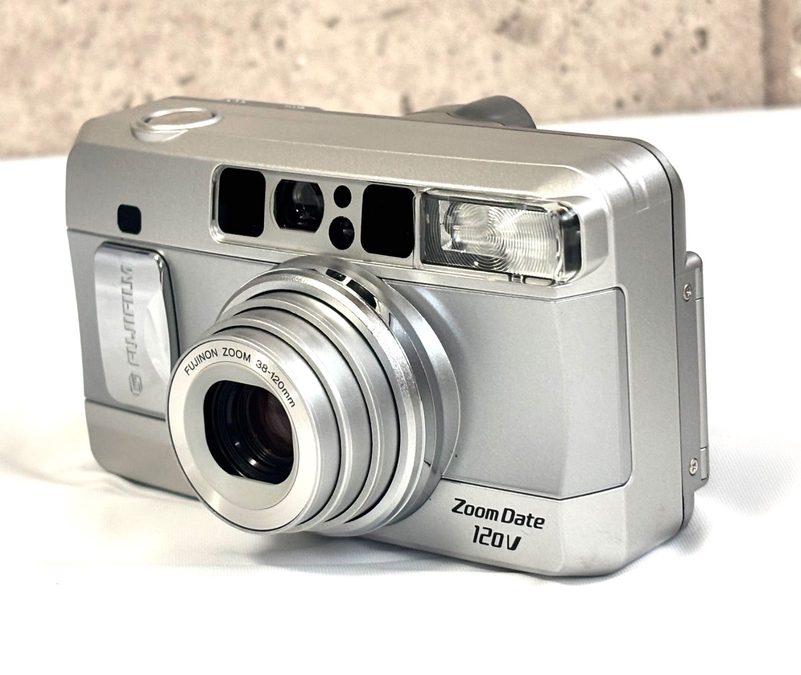 フィルムカメラ Fujifilm Zoom Date 120V 38-120mm FUJIFILM Zoom Date 120V | Totte Me Camera