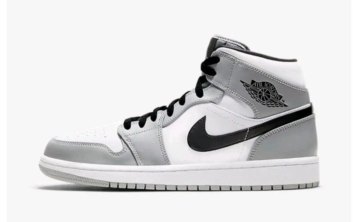 NIKE ナイキ エアジョーダン 1 ミッド グレー フォグ 250
