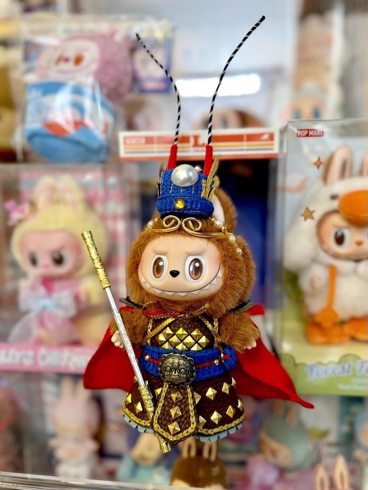 「黒神話：悟空」　斉天大聖　ぬいぐるみ　着せ替えぬいぐるみ　服付き　25cm 黒神話：悟空」 斉天大聖 ぬいぐるみ 着せ替えぬいぐるみ 服付き