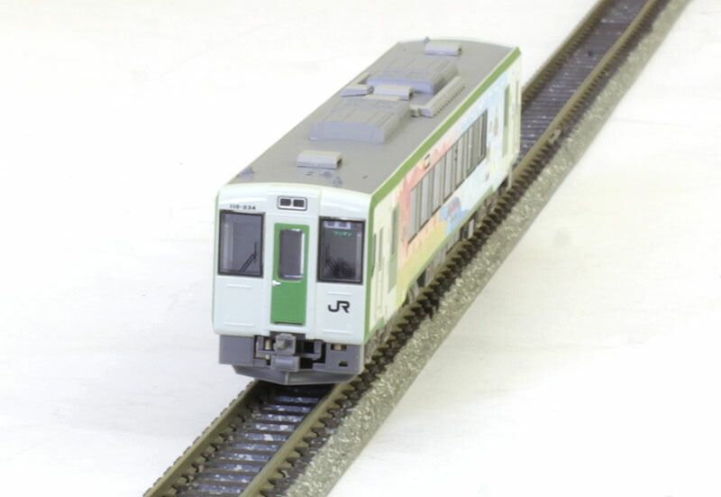 JRキハ110形（200番代・飯山線の四季ラッピング）1両単品（動力