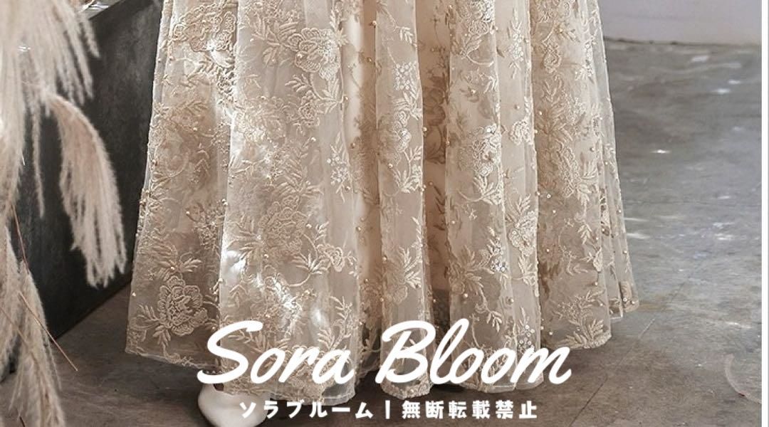 上品な花柄のパールが散りばめられた イブニングドレス♩.• 新品・未使用】上品な花柄のパールが散りばめられた イブニング