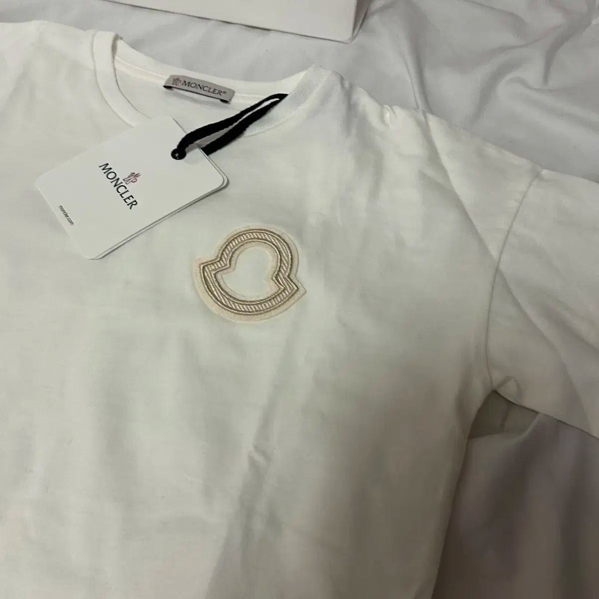 【品質保証，豊富な】 MONCLER モンクレール キッズ サイズ 140 (10A) 新品 Tシャツ