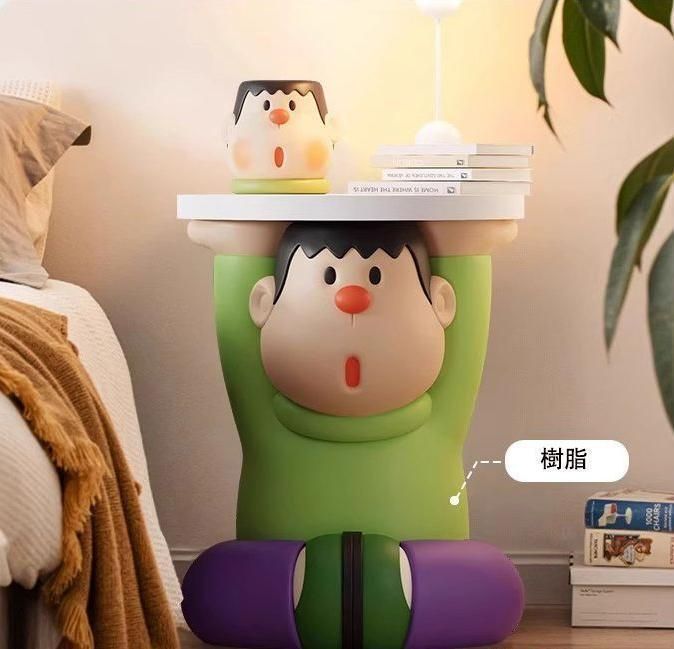 クレヨンしんちゃん　可動式テーブル　ナイトテーブル　 アイデアテーブル 家具