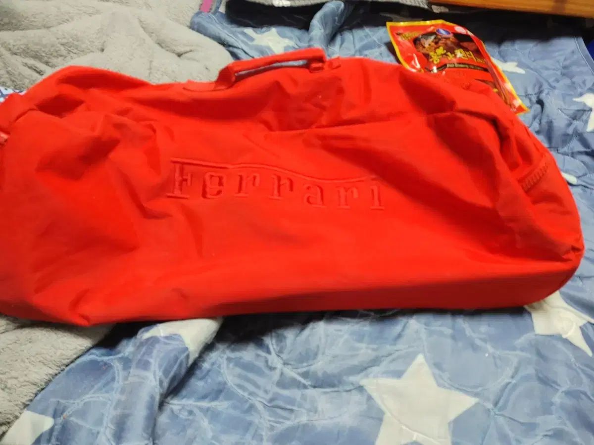 フェラーリ】スーツケース 488GTB 赤 非売品】フェラーリ スーツケース