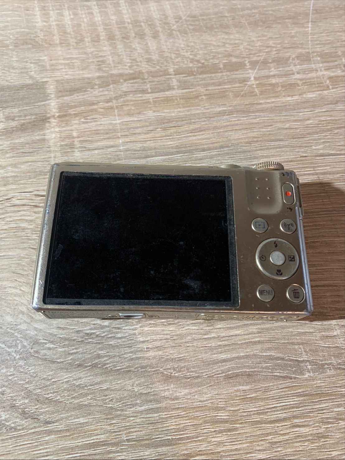 ゴールド デジカメ