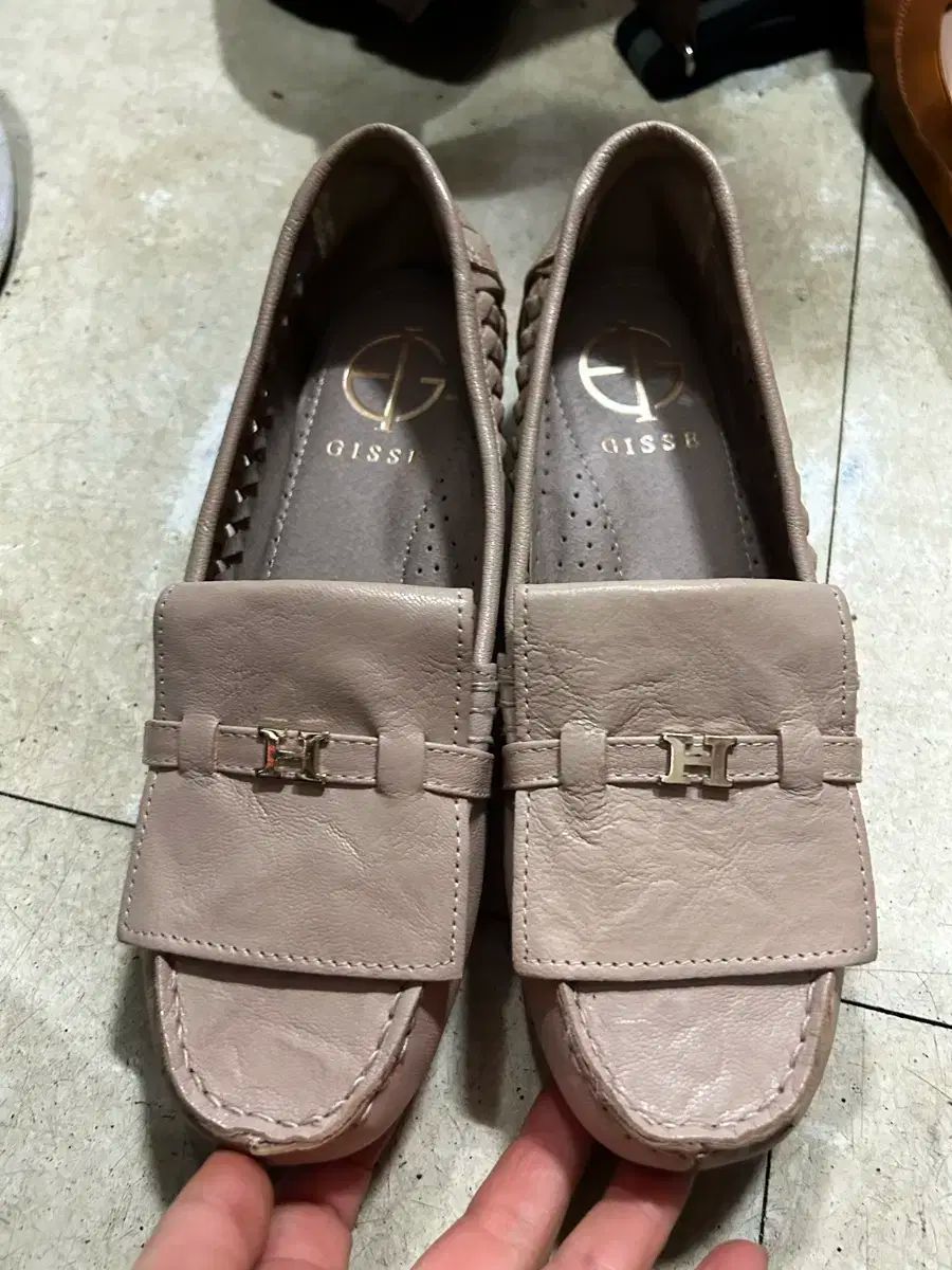 15c19 《美品》 TORY BURCH トリーバーチ フラット バレエシューズ 5.5