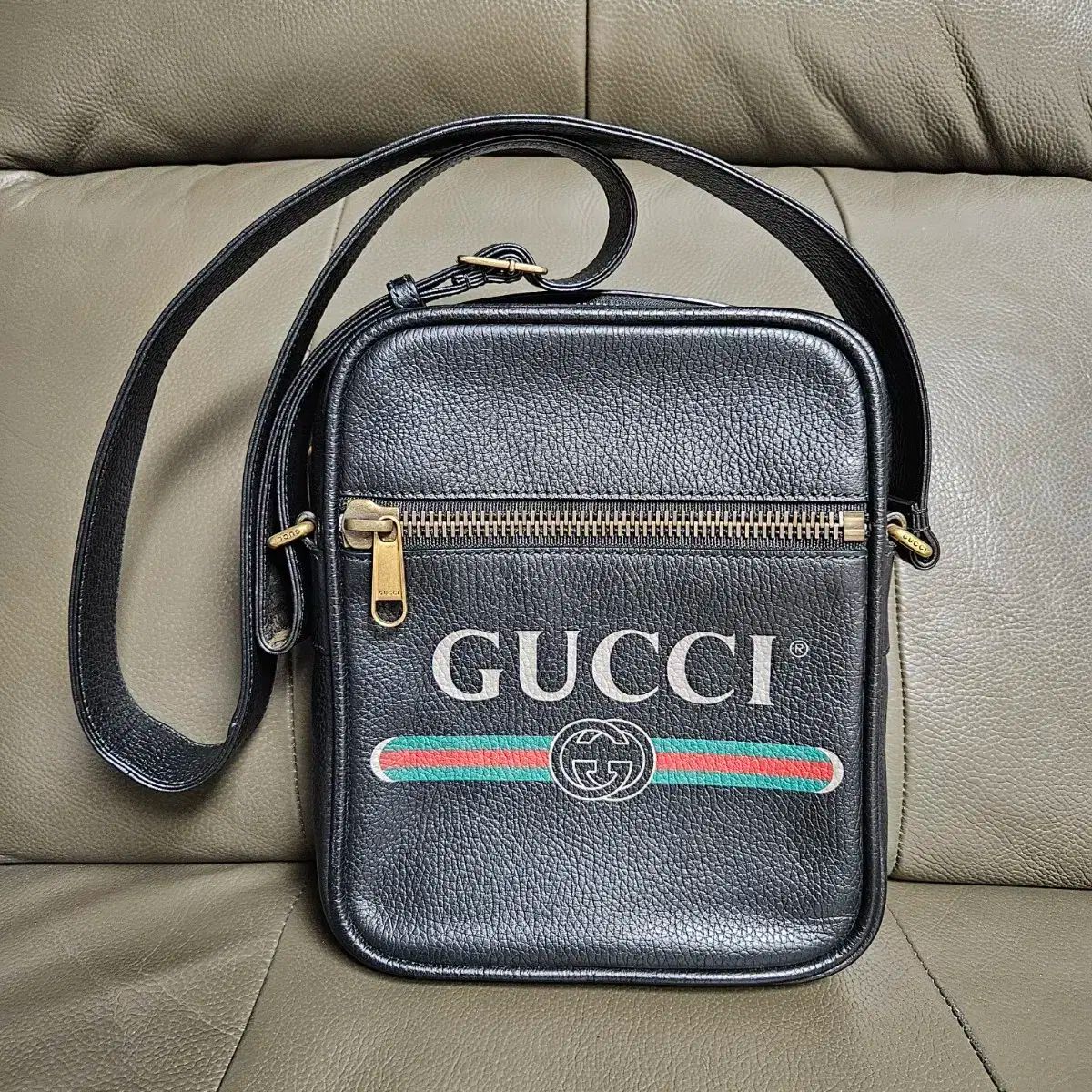 GUCCI グッチ シェリーライン メッセンジャーバッグ