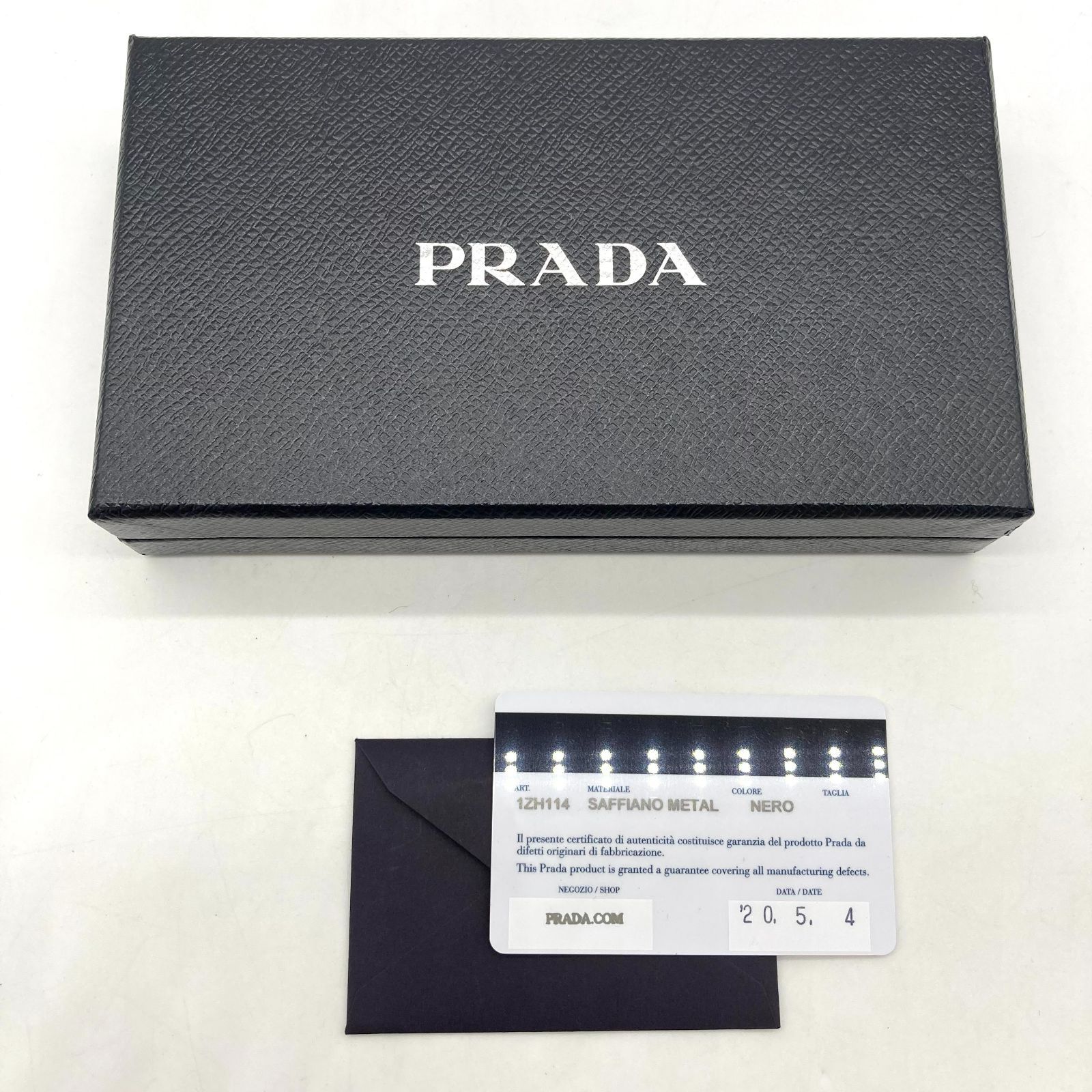 ▽PRADA/プラダ iPhone11ケース サフィアーノ 1ZH114 付属品あり NERO 