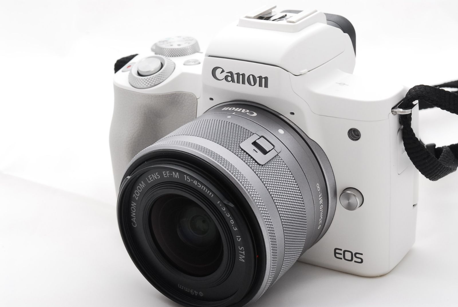 Canon ミラーレス一眼カメラ EOS Kiss M2 標準ズームレンズキット ホワイト KISSM2WH-1545 