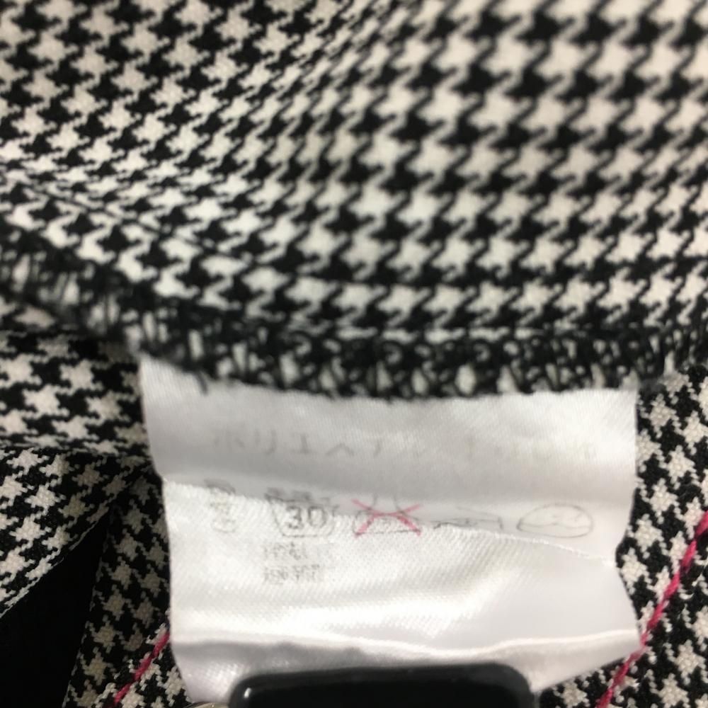 ビバハート　ゴルフウェア　スコート キティちゃん　千鳥柄 美品】ビバハート×ハローキティ スカート 白×黒 千鳥格子×キティちゃん