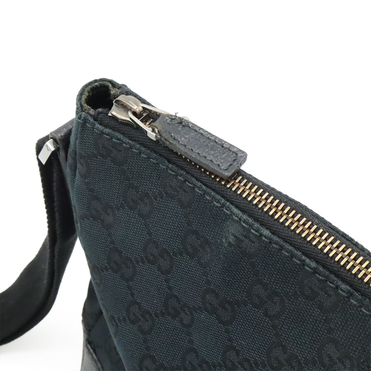 GUCCI グッチ GGキャンバス ショルダーバッグ メッセンジャー