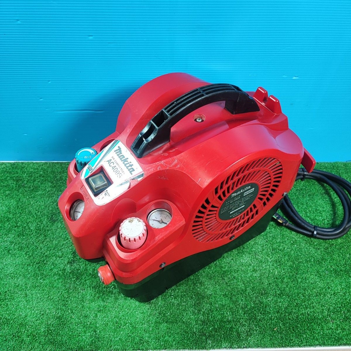 マキタ makita エアコンプレッサー AC400SR 岩槻店