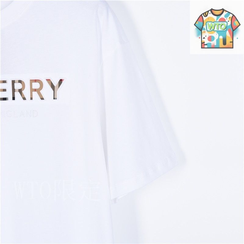 BURBERRY 半袖Tシャツ エンブレムデザイン 今日特価】Burberry チェック＆ロゴ半袖 - メルカリ