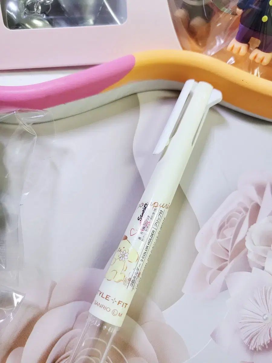 3 色鉛筆ホルダーセット