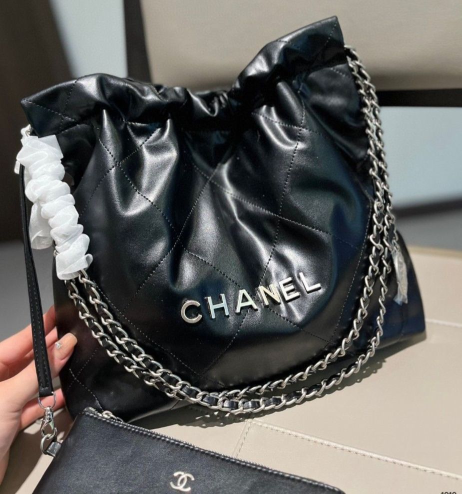 Chanel シャネル ショルダーバッグ