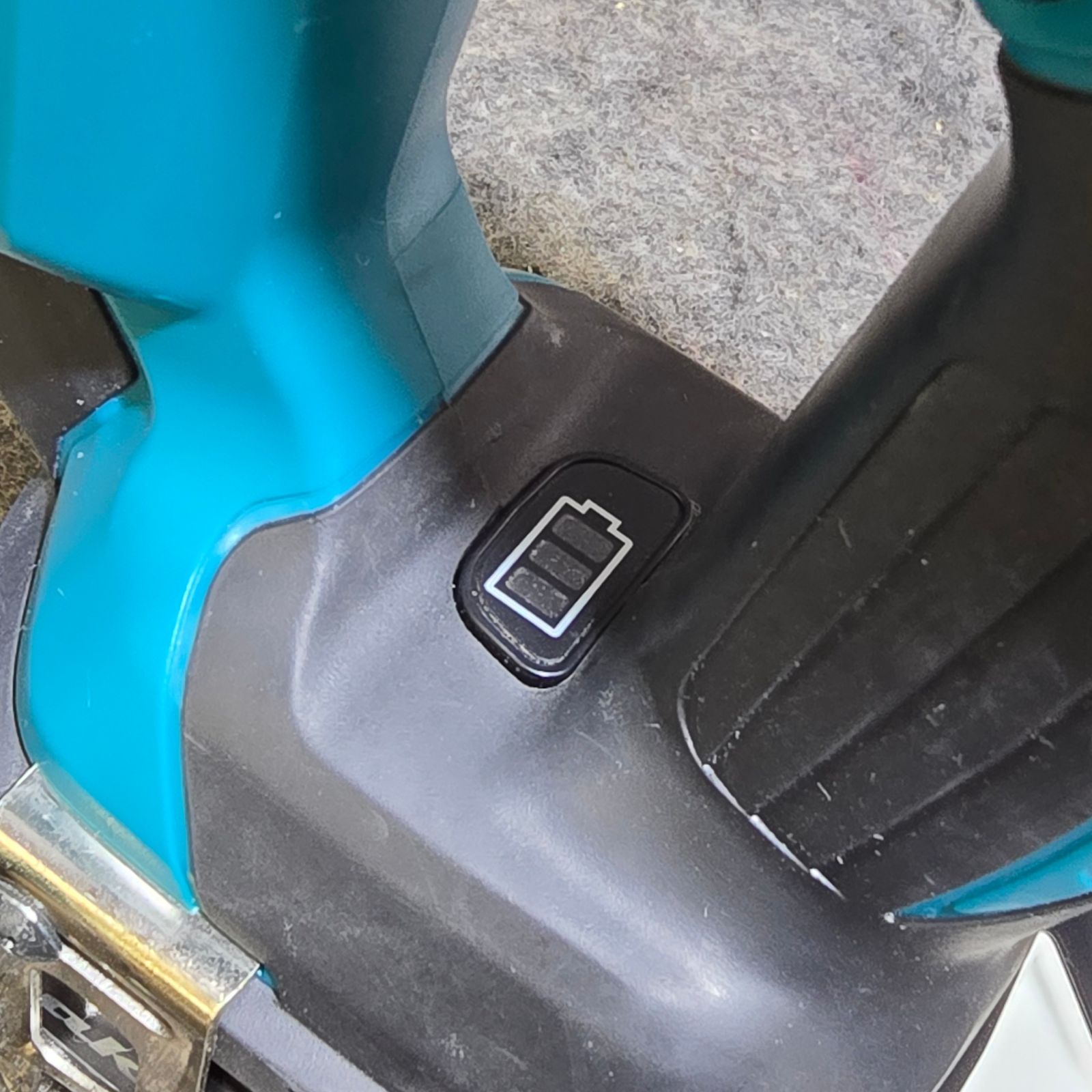 makita コードレスピンネイラ