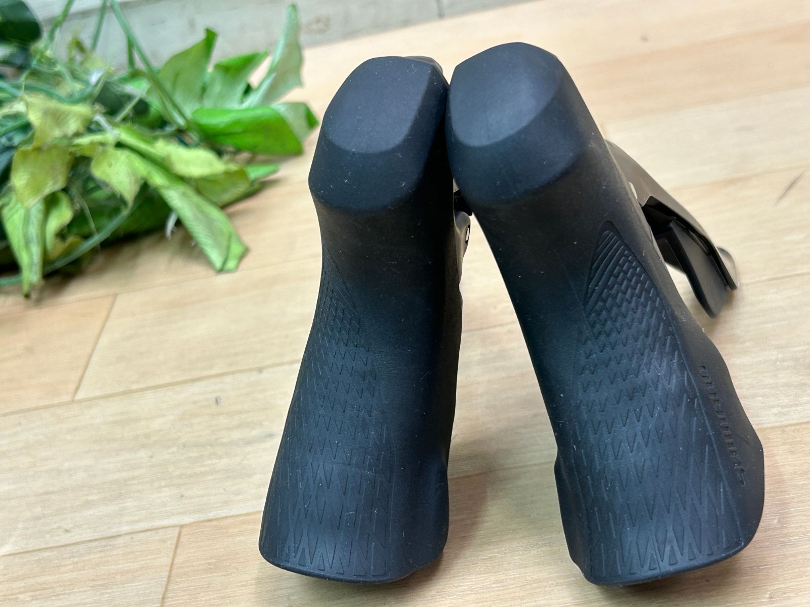 テルスポ イチ推し!! !! SHIMANO 105 ST-R7000 2×11s 479g シマノ STIレバー 機械式リムブレーキ用 デュアルコントロールレバー ロード ミニベロ 同梱発送承り中!! M-1499 BRIGHTFACE_UK