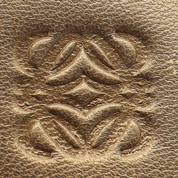 ロエベ　ポーチ　革　ゴールド ロエベ ポーチ 革 ゴールド 楽天市場】ロエベ ポーチ（バッグ