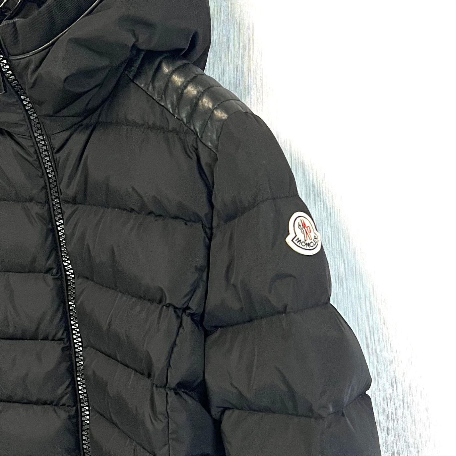 MONCLER TETRAS モンクレール ダウンジャケット レザーパッチ ブラック  