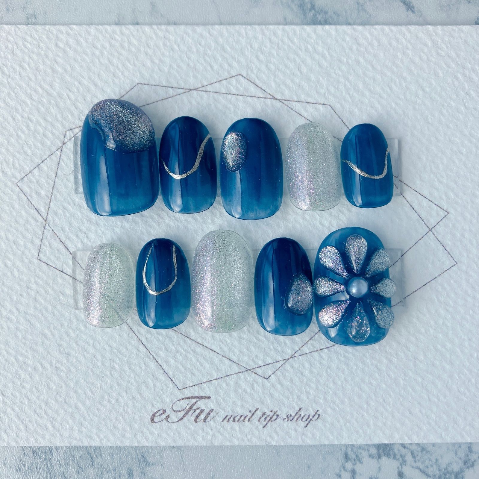 現品】マグネット×ぷっくりフラワーネイルチップ - メルカリ 