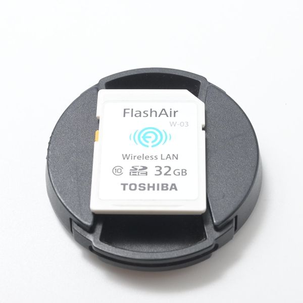 トーシバ TOSHIBA 無線LAN搭載SDHCカード FlashAir W-03 32GB Class10