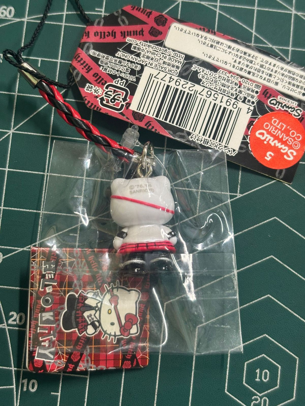 TS-00342 ご当地キティ 嶽本野ばらハローキティ パンクキティ