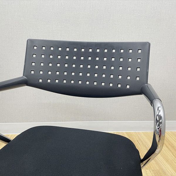 Vitra スタッキングチェア 肘付 ビザロール キャスター付 会議椅子 ヴィトラ ブラック MARWIL-DEMENAGEMENTS_CH