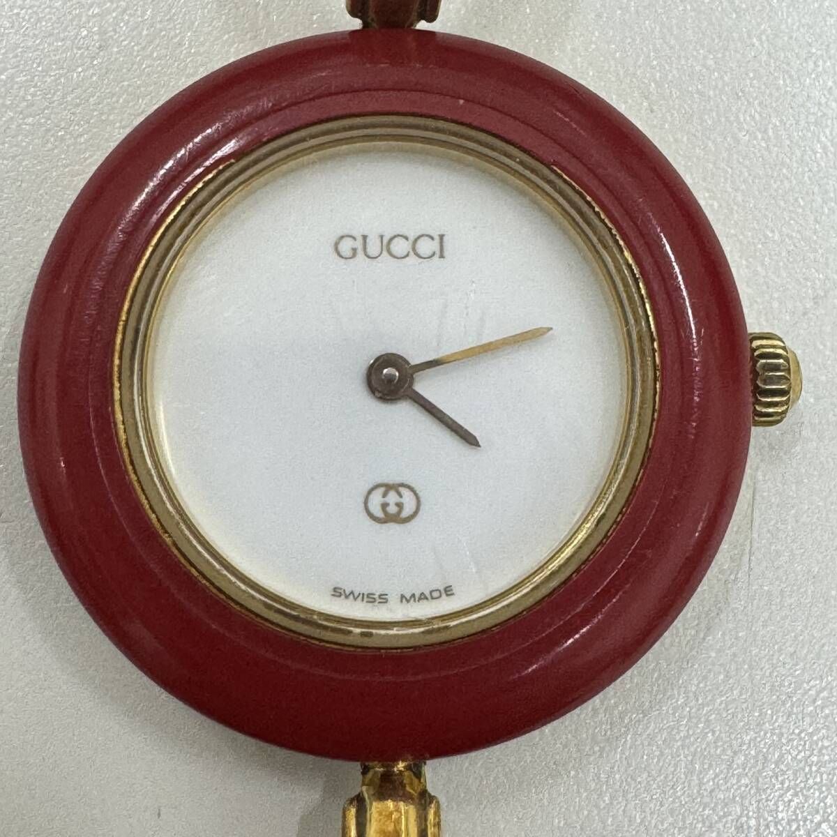 ジャンク】GUCCI 11/12 チェンジベゼル ホワイト文字盤 赤金属