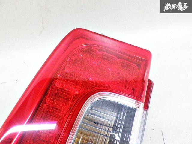 点灯OK！】ダイハツ純正 LA600S タント テールライト