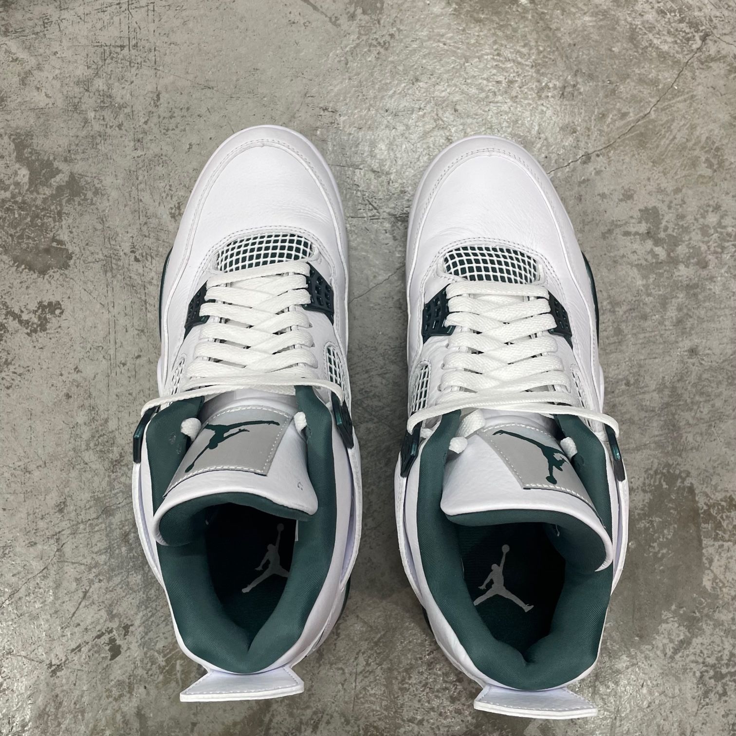 国内正規 NIKE Air Jordan 4 Retro Oxidized Green FQ8138-103