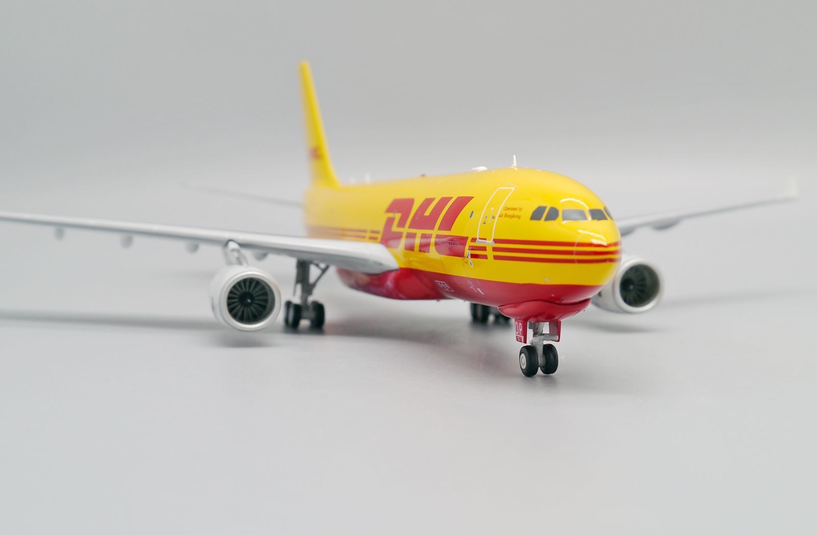 DHL エアホンコン