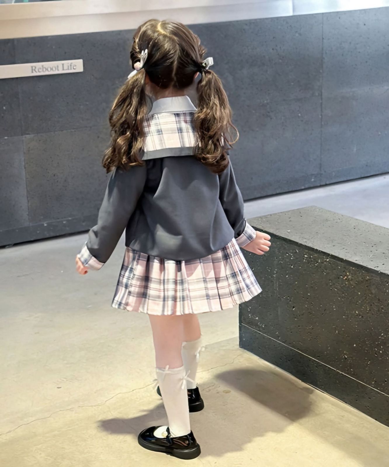 130 制服タイプ　女の子　フォーマル　冠婚葬祭　おめかし　おしゃれ 130 おめかし リボン ワンピース 結婚式 発表会 記念撮影 女の子