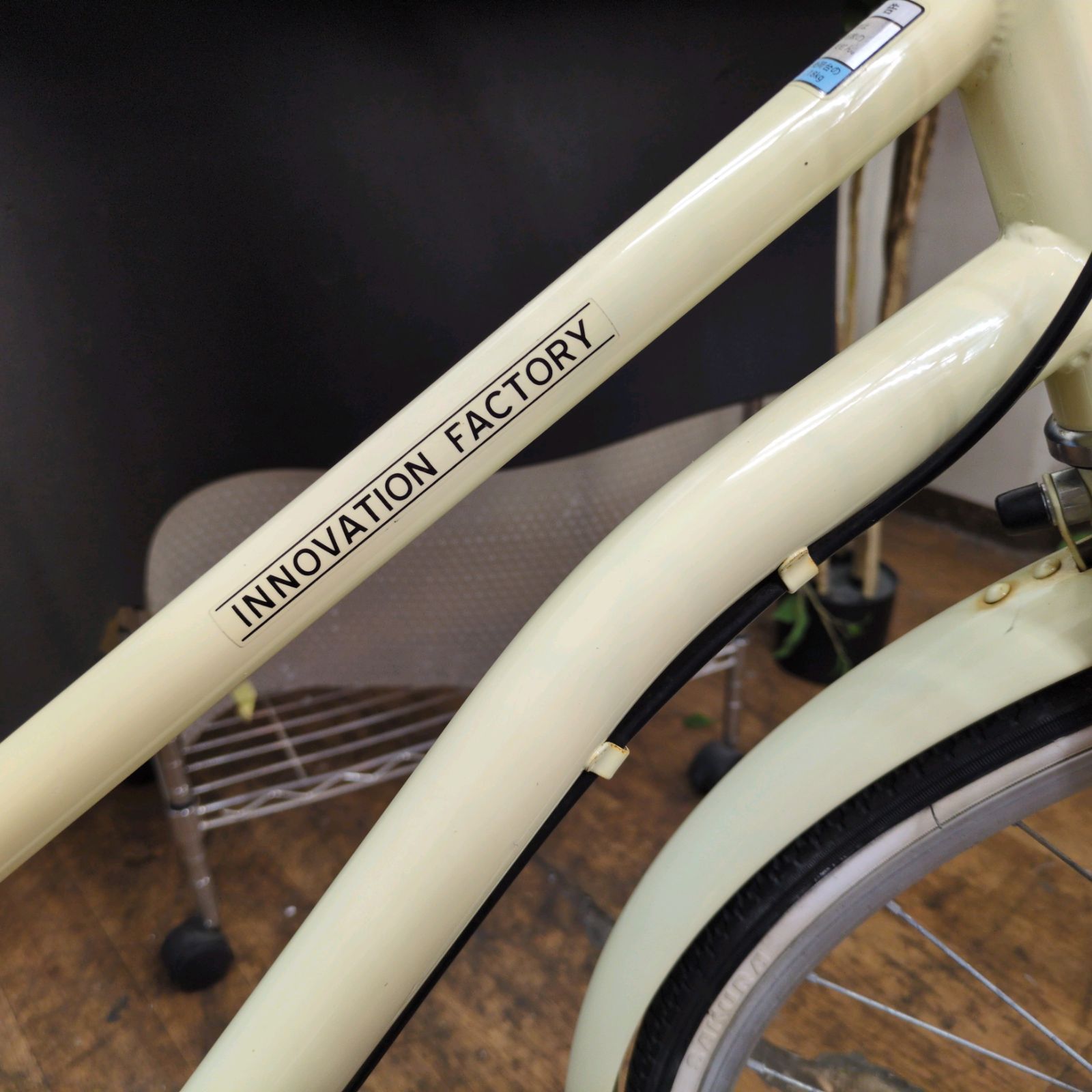 J330 ☆多少サビキズ使用感有り☆軽快自転車☆INNOVATION FACTORY☆LED