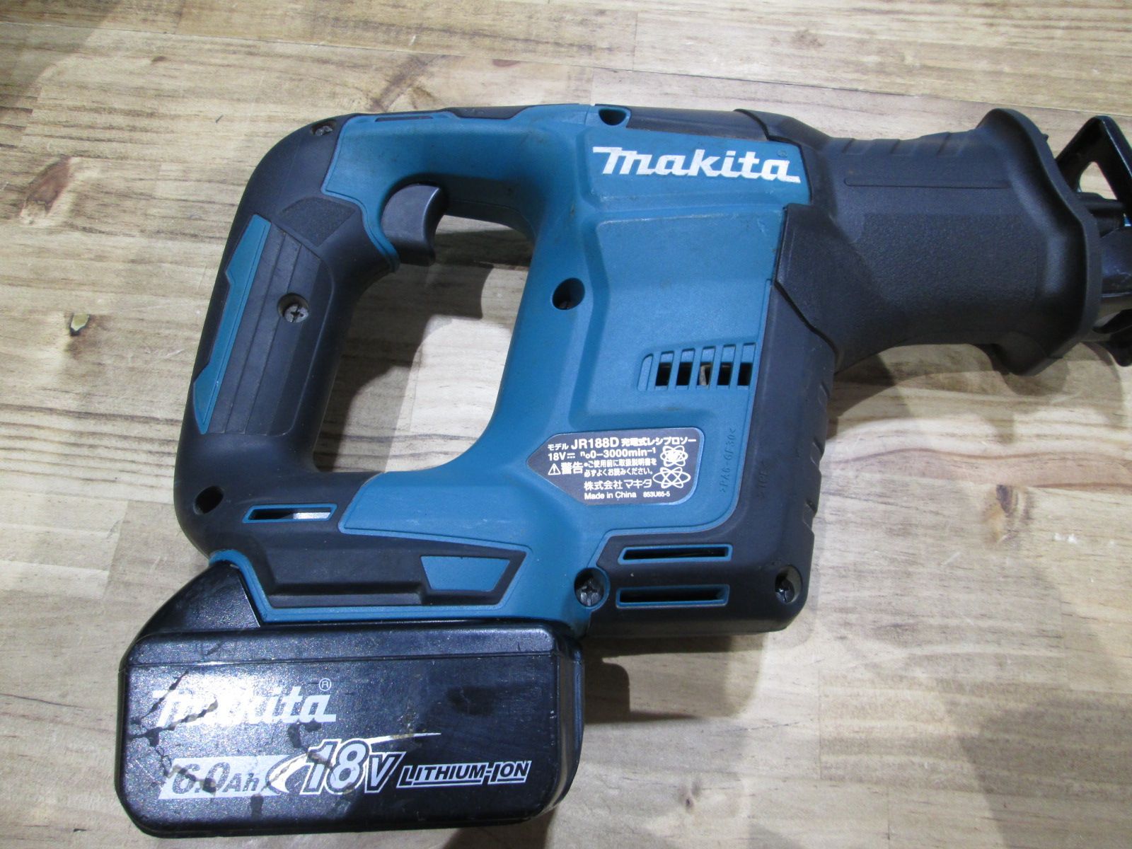 104 マキタ (makita) 充電式 レシプロソー JR188D 中古