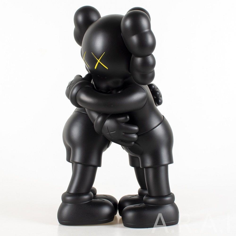 新品未使用】【割引価格】【数量限定】 フィギュア カウズ KAWS 25センチ ブラック ハグ - メルカリ