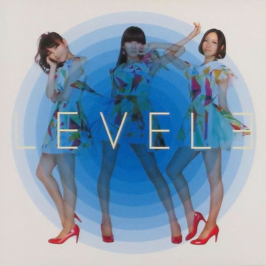 Perfume　LEVEL3 【アナログ盤 / 盤面：ピンク】 Amazon.co.jp: LEVEL3 (完全生産限定盤)(ピンク) - Perfume