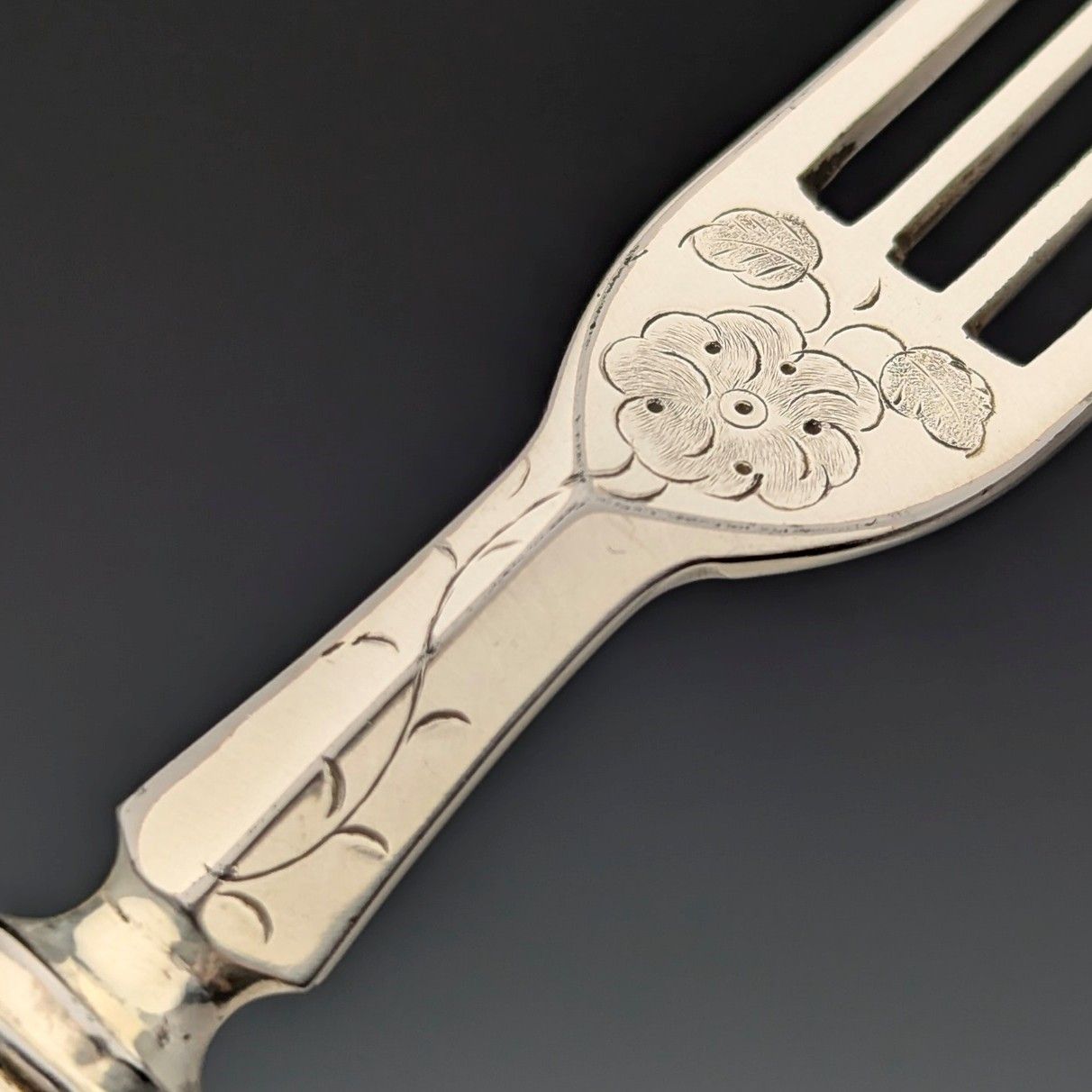1882年 英国アンティーク シルバープレート カトラリー6ペアセット 彫刻ブレード Elkington 1882年 英国アンティーク シルバープレート カトラリー6ペア