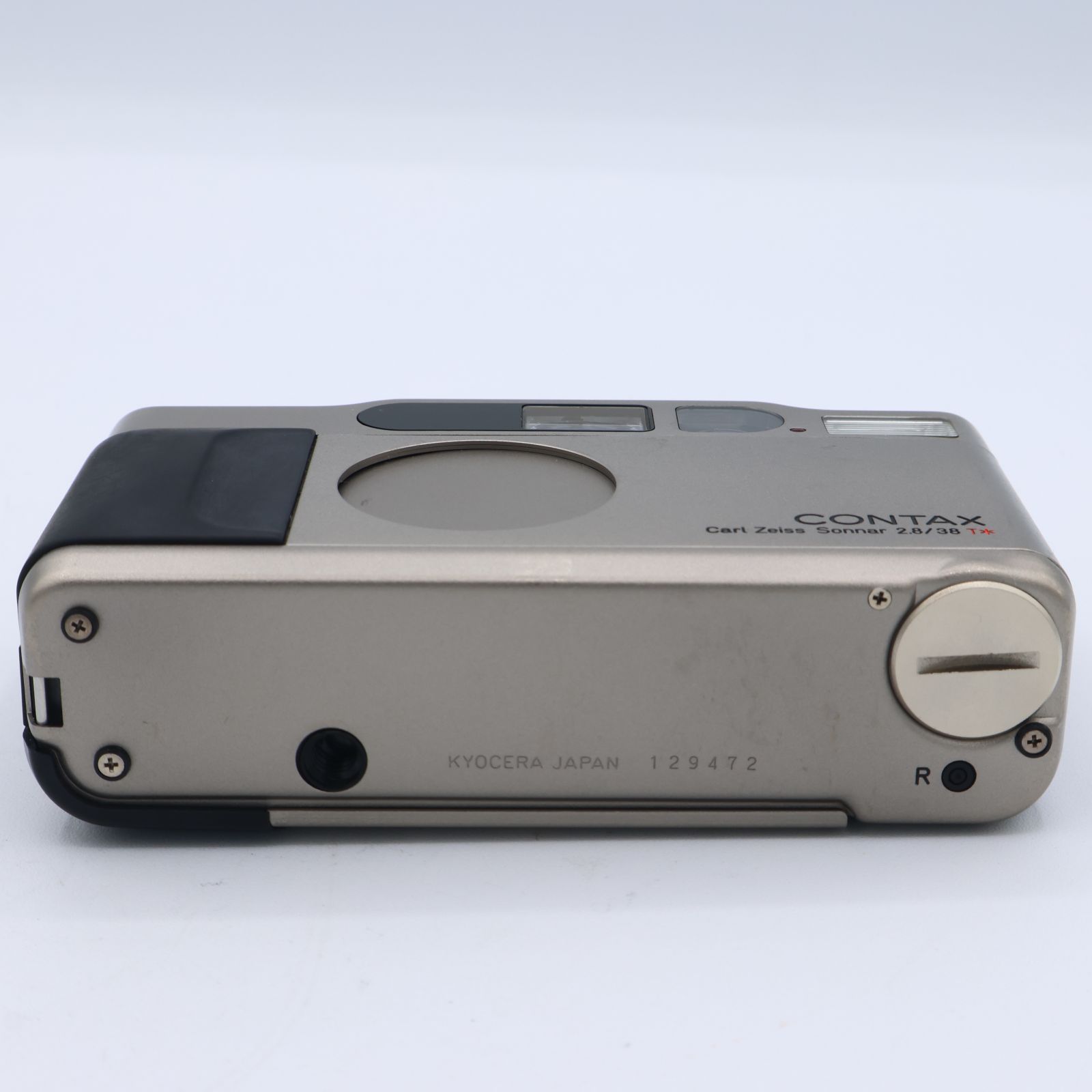 CONTAX T2 コンタックス　シルバー コンパクトフィルムカメラ Amazon | コンタックス 京セラ Contax T2 チタンシルバー 【定価