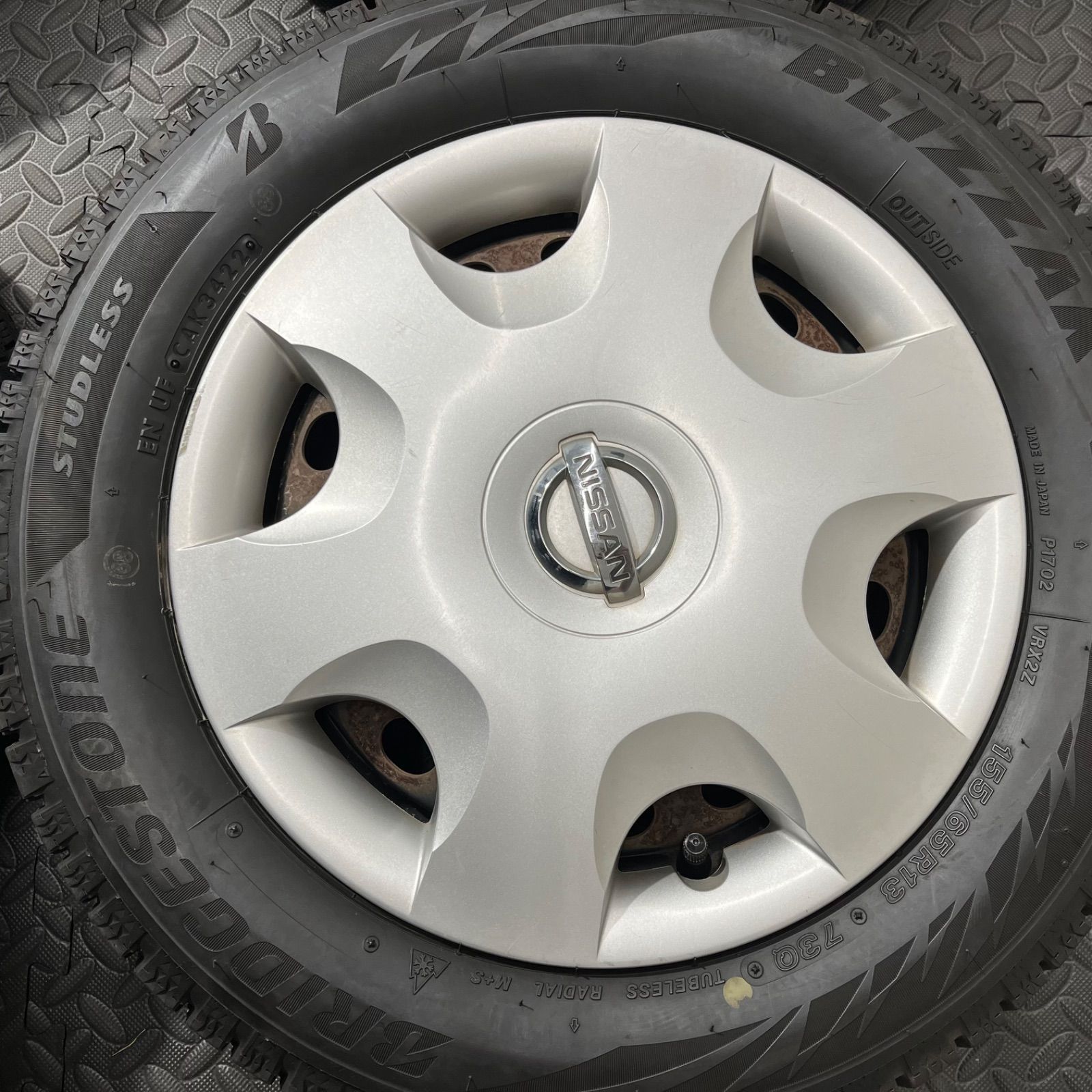 ピノ スタッドレスタイヤ