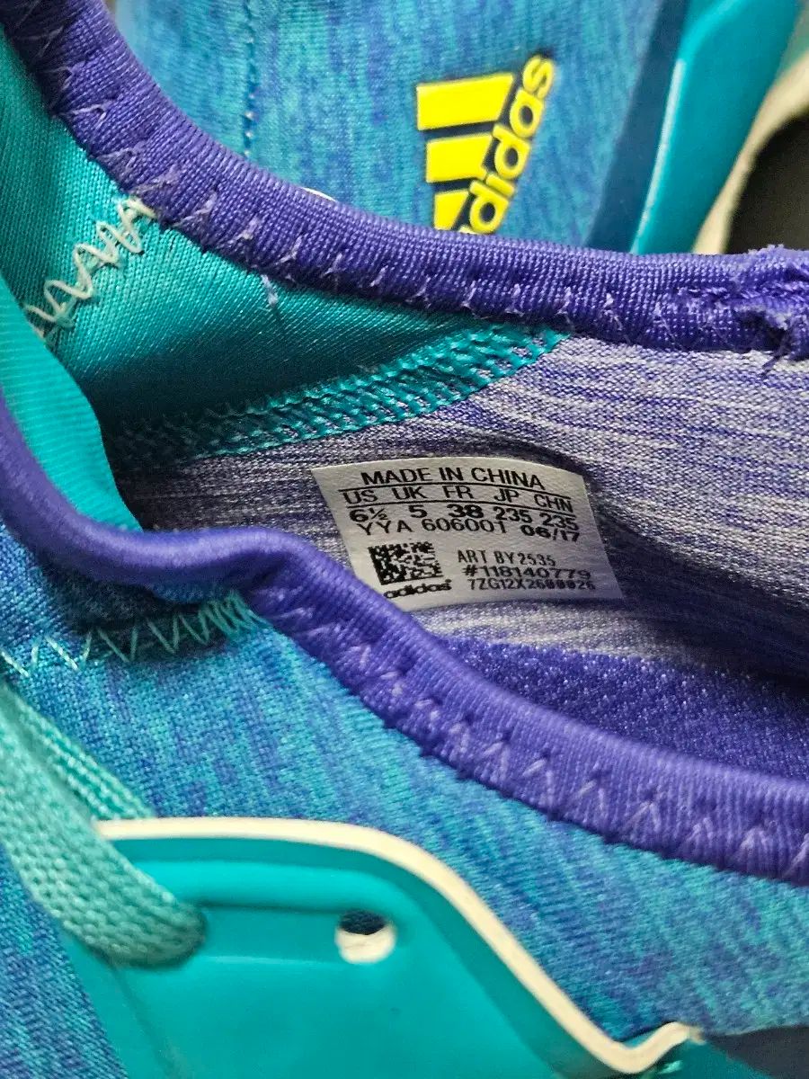 配送商品は通常配送無料。 フィールドホッケーシューズ 235 海外ファッション通販。