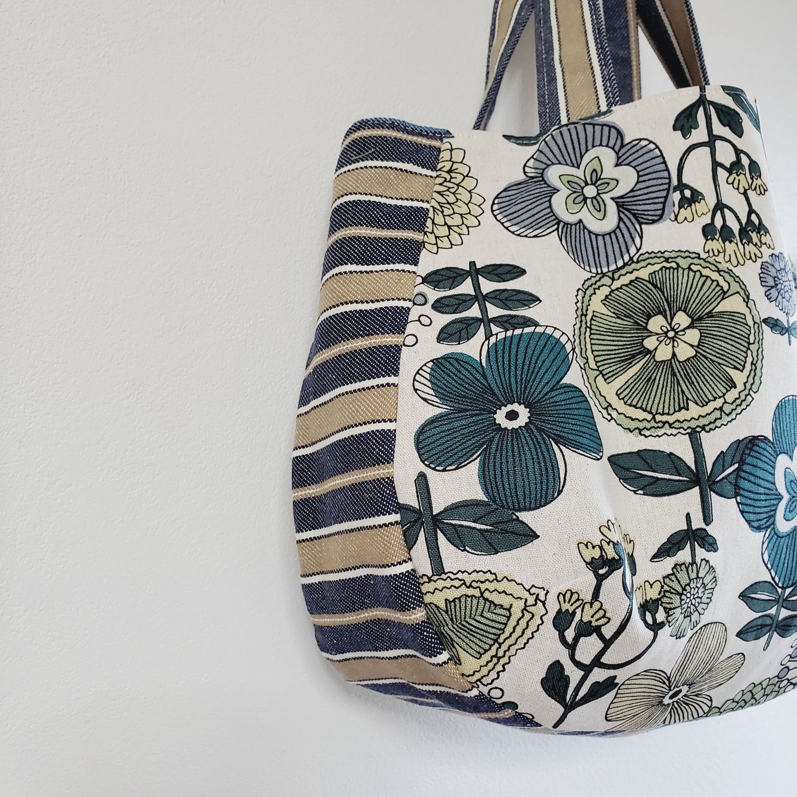 柚子様専用マチたっぷりトートバッグ：モカ MARY QUANT（その他）のフリマアイテム一覧