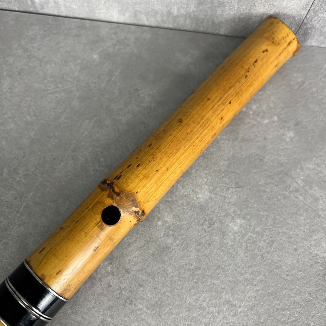 人気　尺八　琴古流　バチ型　銘あり　竹治　1印　1尺3寸　5孔　銀三線　真竹　漆 人気 尺八 琴古流 バチ型 銘あり 竹治 1印 1尺7寸