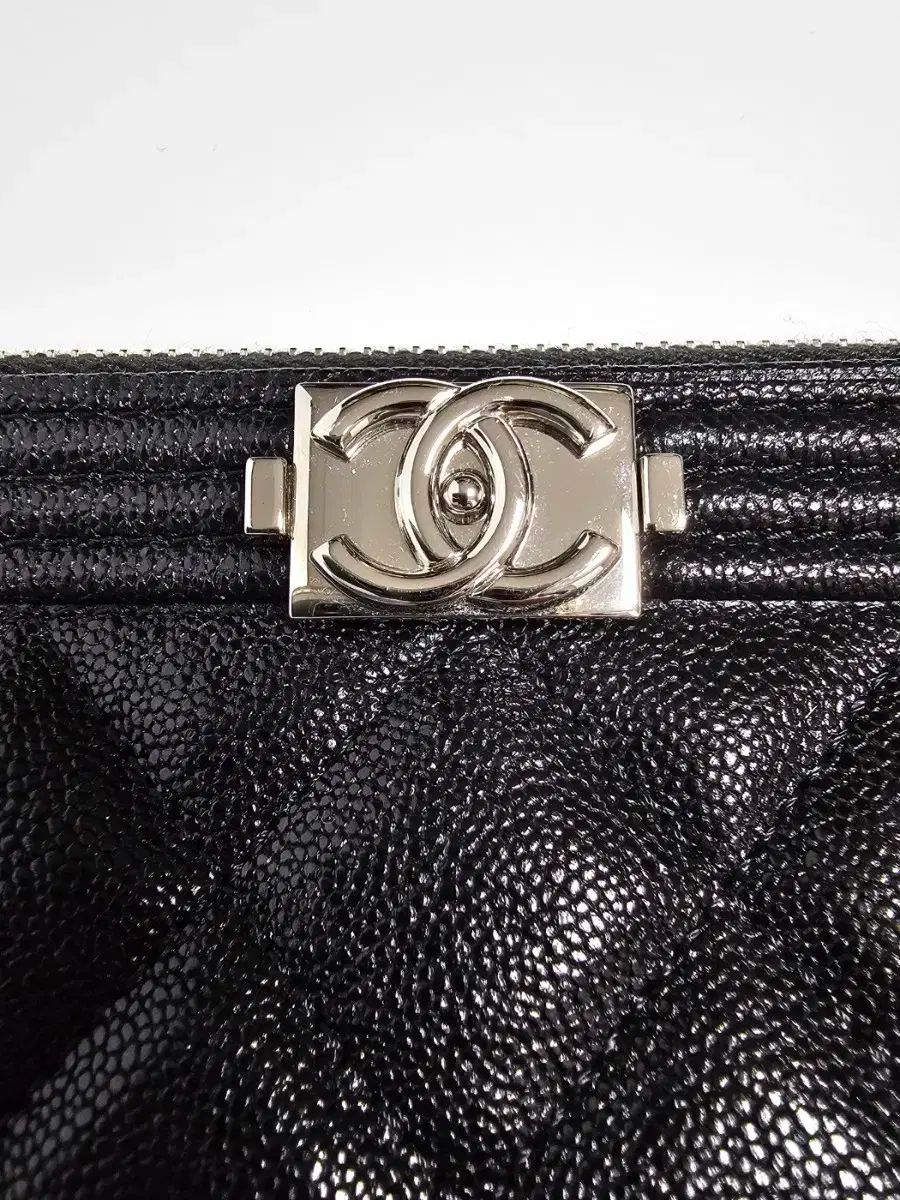 Chanel シャネル