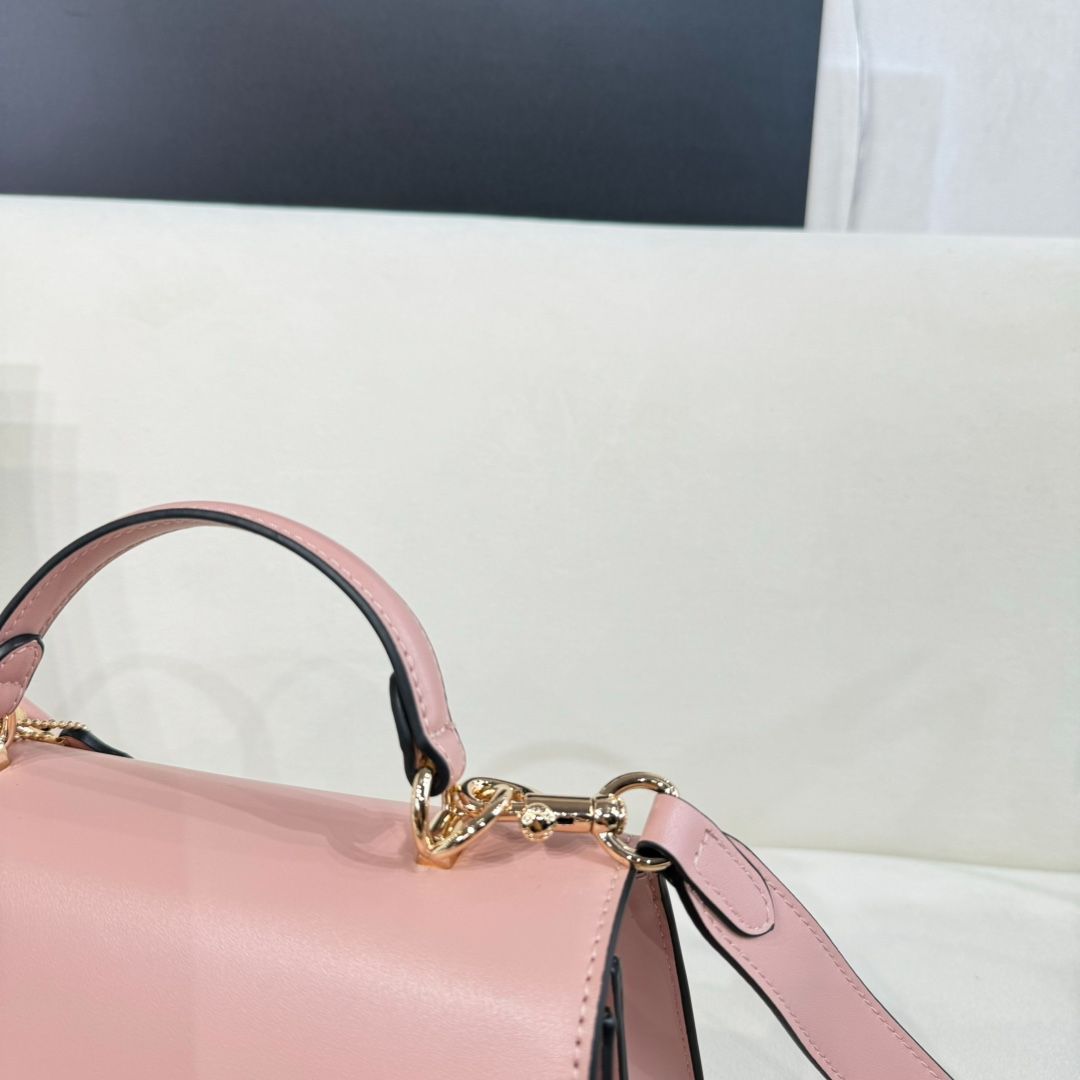 今日特価】COACH コーチ 斜め掛けハンドバッグ 送料無料 在庫