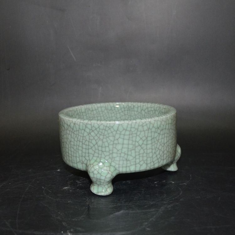 磁器 景徳鎮 開片釉三足香炉 工芸品 置物 - メルカリ