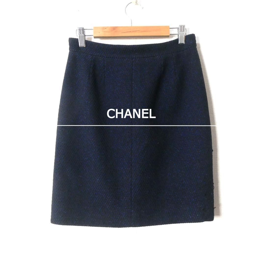 CHANEL シャネル スカート 台形 タイト ココマーク ツイード 膝 CHANEL シャネル スカート 台形 タイト ココマーク ツイード 膝