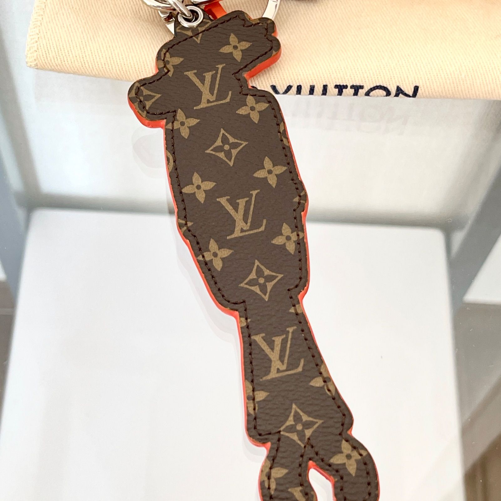 ルイヴィトン キーホルダーポルトクレ LV ウルフ キーホルダー