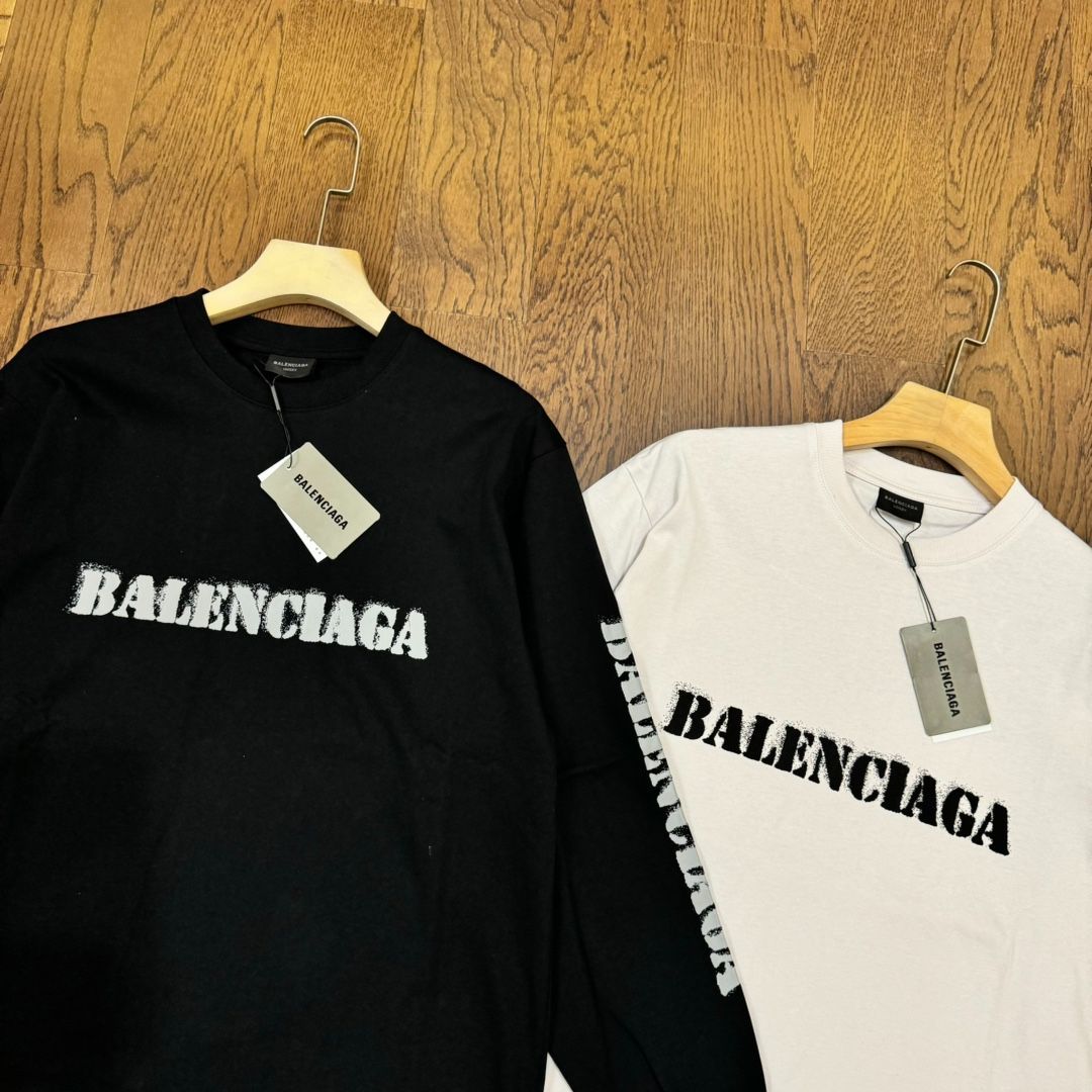 Balenciaga バレンシアガ 24ss両面ぼかし文字ロゴプリントカップル丸首長袖Tシャツ